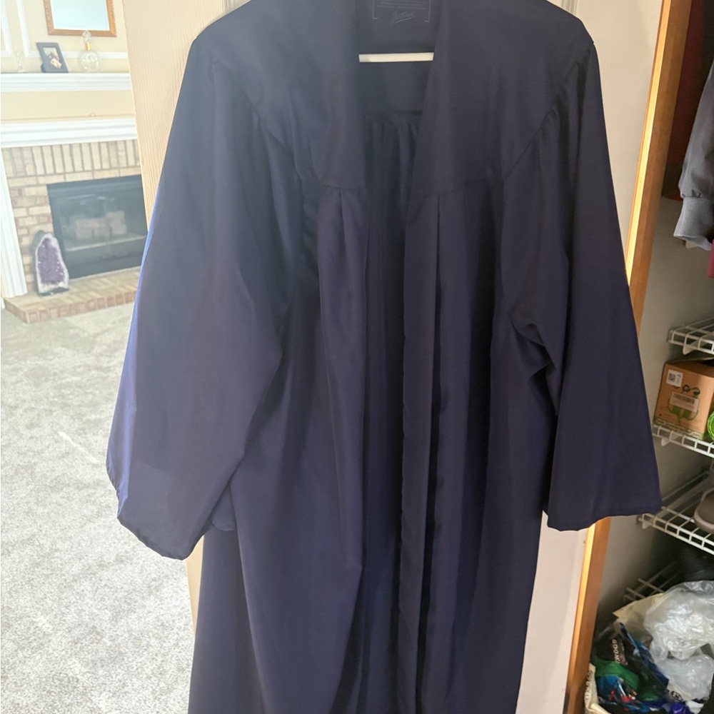 Navy Blue Graduation Gown unisex - Jostens Evolution collection.